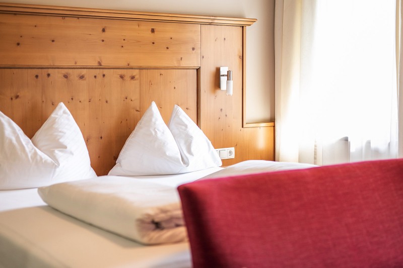 Traditionelle Zimmer im Hirschen in Imst